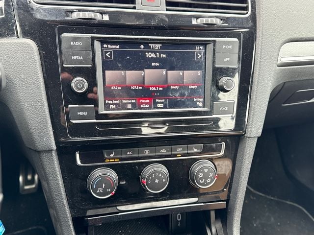 2021 Volkswagen Golf GTI S