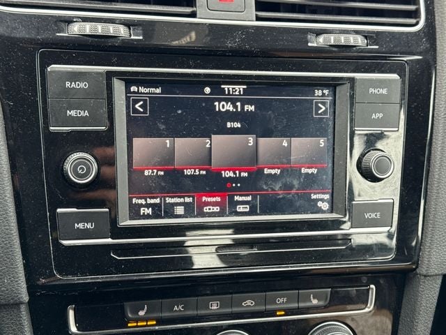 2021 Volkswagen Golf GTI S