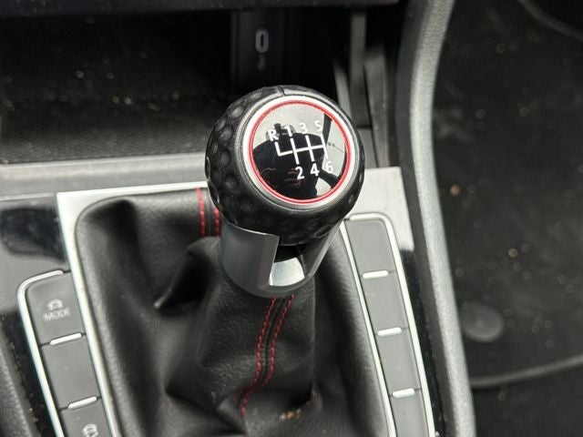 2021 Volkswagen Golf GTI S