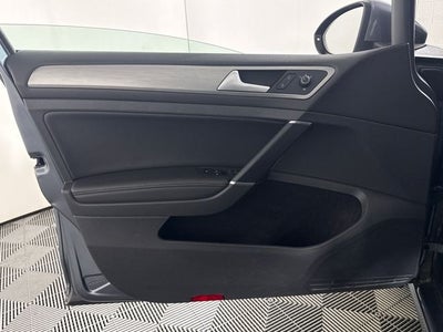 2015 Volkswagen Golf SportWagen TSI SE