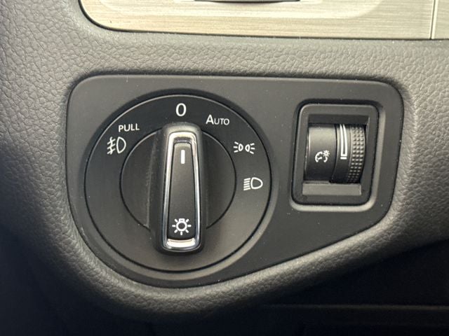 2015 Volkswagen Golf SportWagen TSI SE