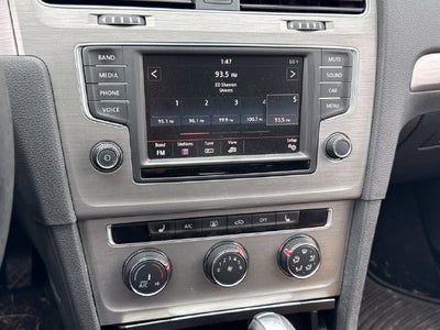 2016 Volkswagen Golf SportWagen TSI SE
