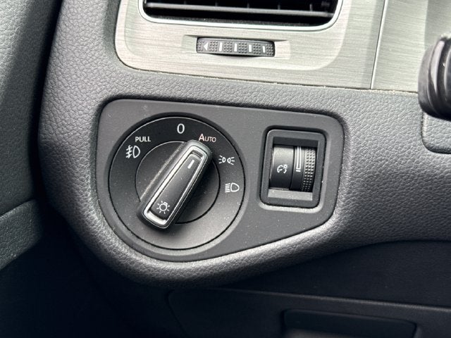 2016 Volkswagen Golf SportWagen TSI SE