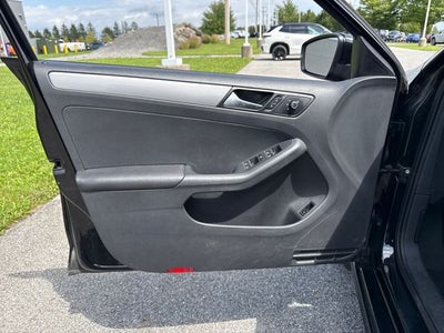 2015 Volkswagen Jetta 1.8T SE w/Connectivity/Navigation