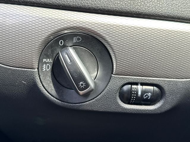 2015 Volkswagen Jetta 1.8T SE w/Connectivity/Navigation