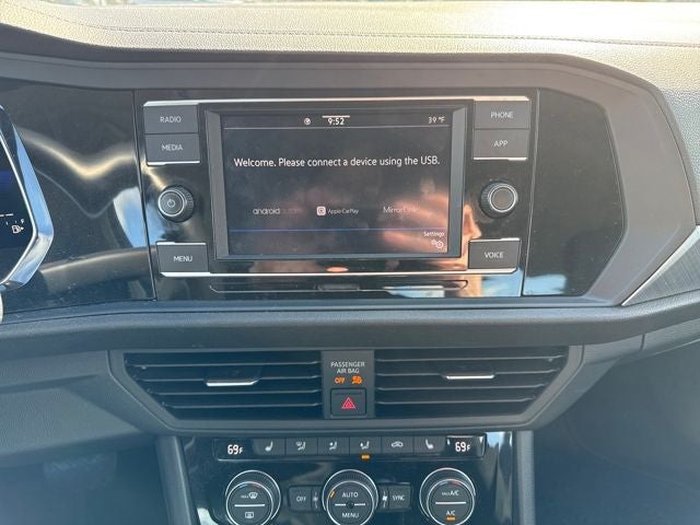 2023 Volkswagen Jetta SE