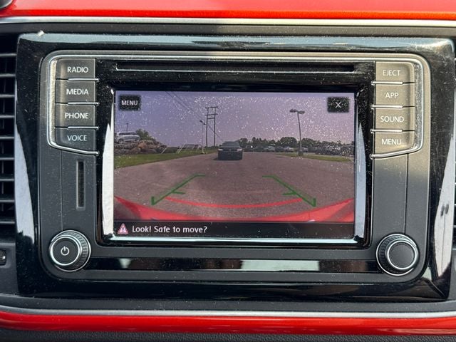 2019 Volkswagen Beetle SE