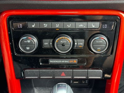 2019 Volkswagen Beetle SE