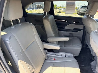 2016 Toyota Highlander Limited