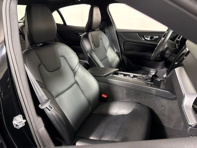 2020 Volvo S60 Momentum
