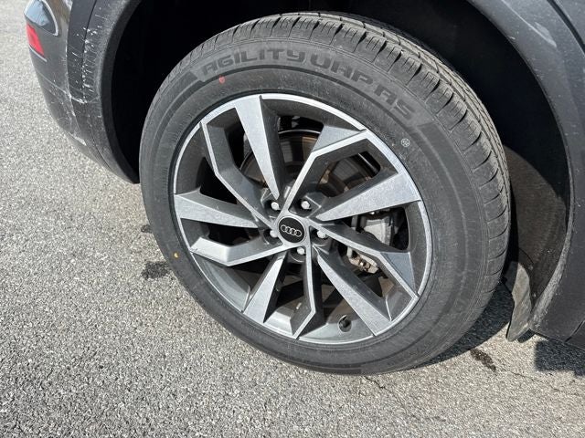 2023 Audi Q5 S line Premium