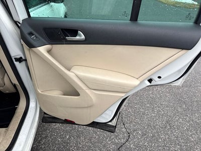 2014 Volkswagen Tiguan SE