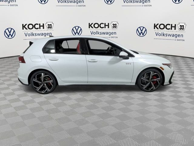 2025 Volkswagen Golf GTI SE