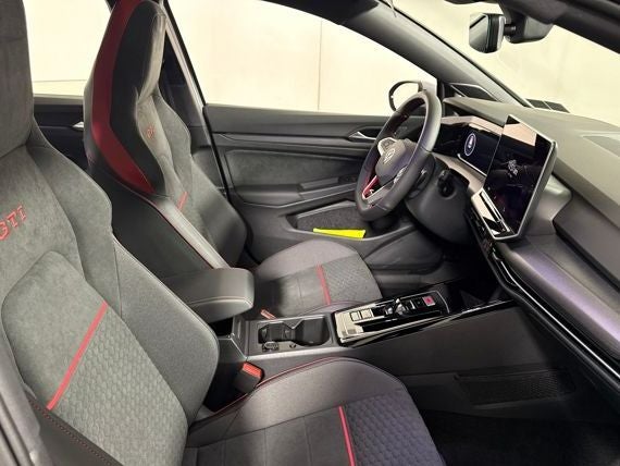 2026 Volkswagen Golf GTI SE