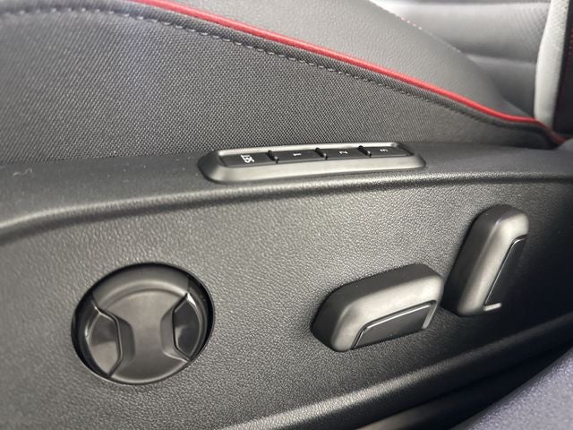 2025 Volkswagen Golf GTI Autobahn