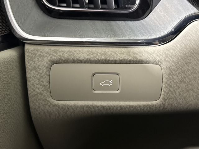 2025 Volvo XC60 Ultra