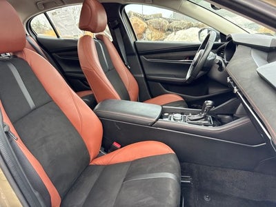 2024 Mazda Mazda3 2.5 Carbon Turbo