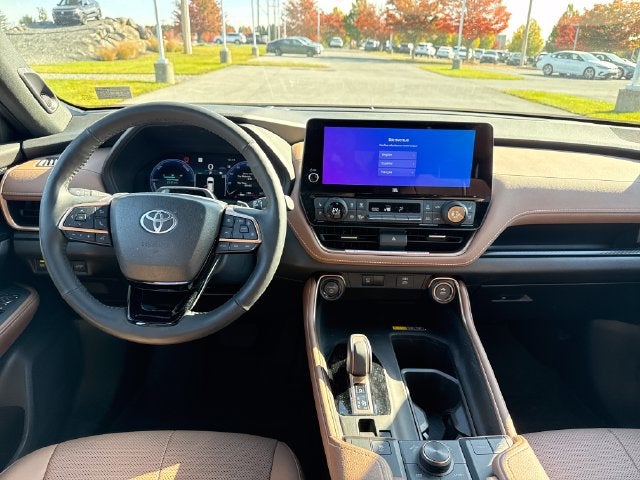 2025 Toyota Grand Highlander Hybrid MAX Platinum