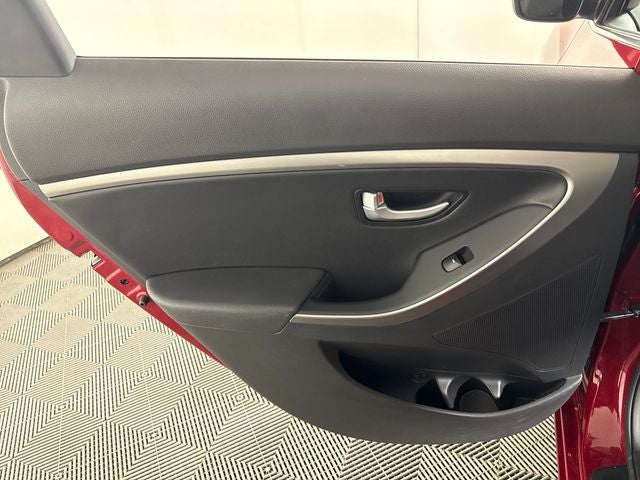 2017 Hyundai Elantra GT Base