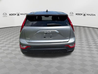 2023 Kia Niro LX