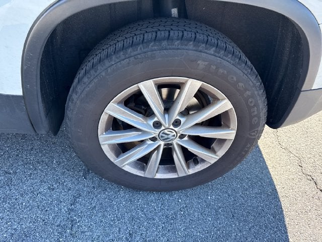 2018 Volkswagen Tiguan Limited 2.0T 4Motion