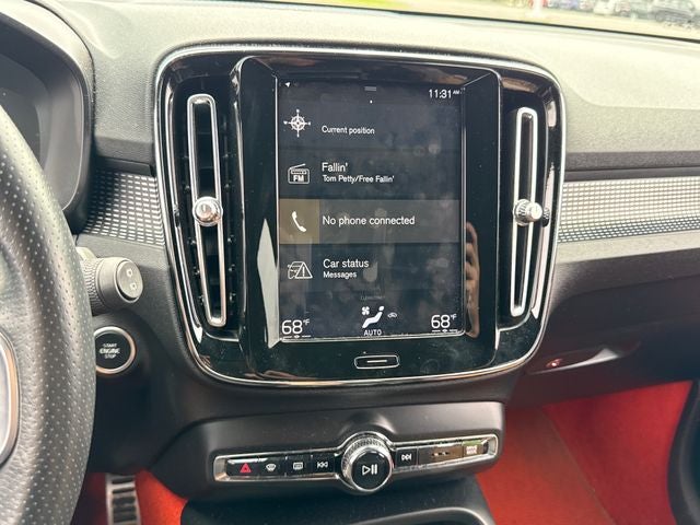 2019 Volvo XC40 R-Design