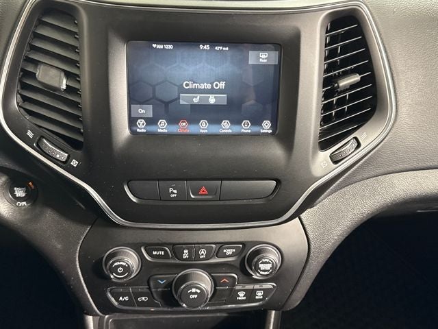 2020 Jeep Cherokee Altitude