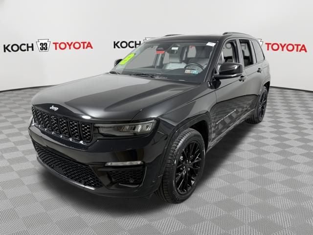 2022 Jeep Grand Cherokee Summit