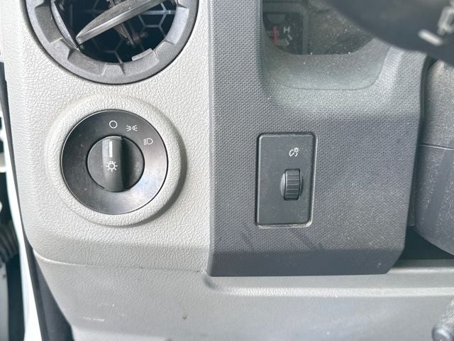 2019 Ford E-450SD Base