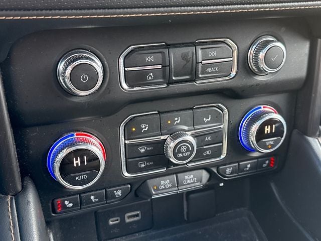 2021 GMC Yukon XL AT4