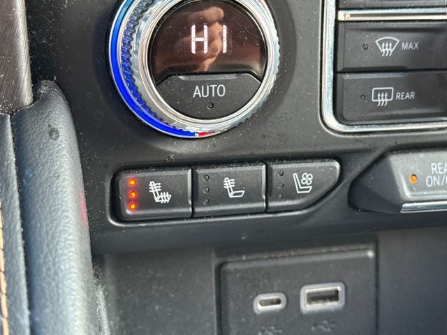 2021 GMC Yukon XL AT4