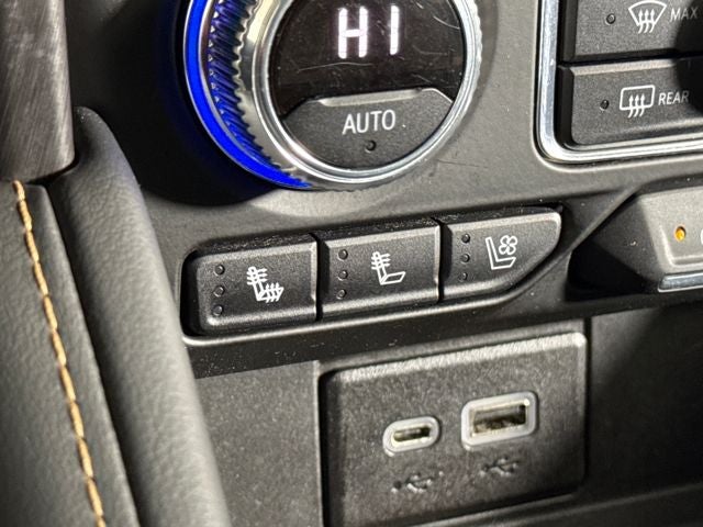 2021 GMC Yukon XL AT4