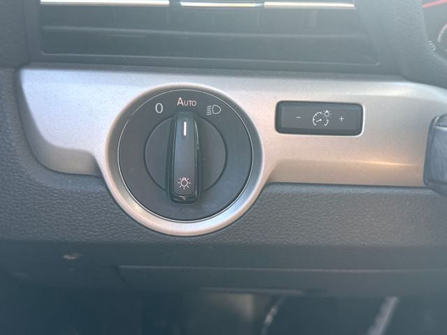 2021 Volkswagen Passat 2.0T SE