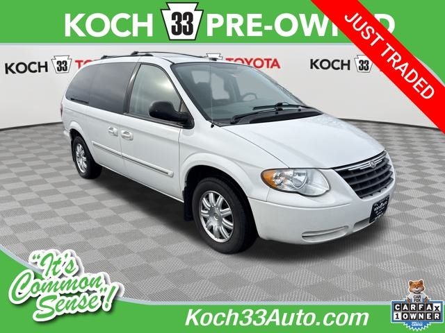 2005 Chrysler Town & Country Touring