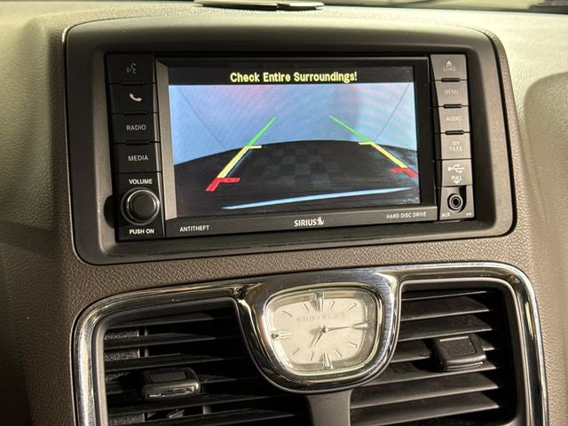 2014 Chrysler Town & Country Touring