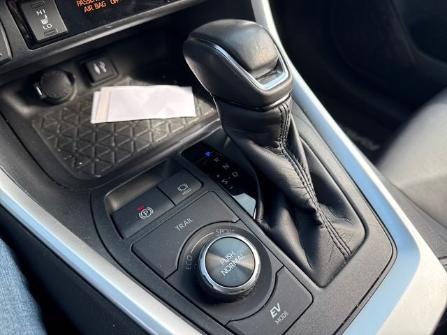 2019 Toyota RAV4 Hybrid XSE