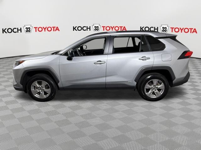 2022 Toyota RAV4 Hybrid LE