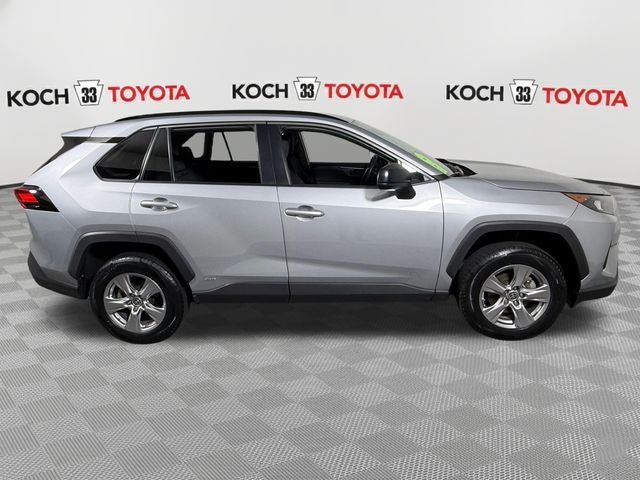 2022 Toyota RAV4 Hybrid LE