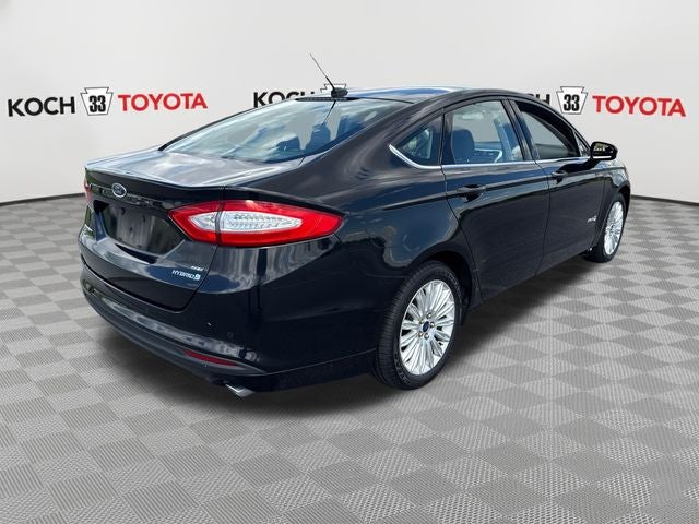 2016 Ford Fusion Hybrid SE