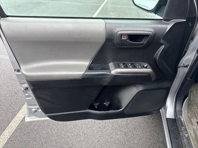 2017 Toyota Tacoma SR5 V6