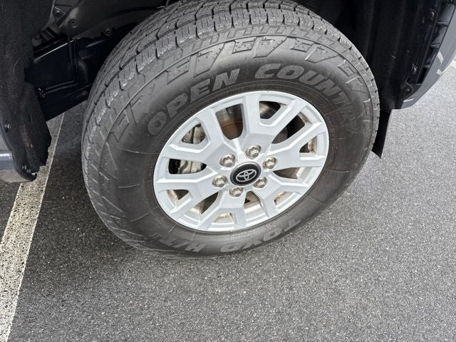 2024 Toyota Tacoma SR5