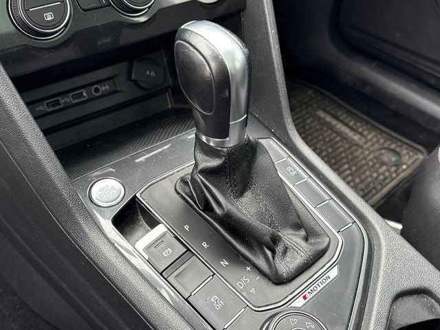 2018 Volkswagen Tiguan 2.0T SEL 4Motion