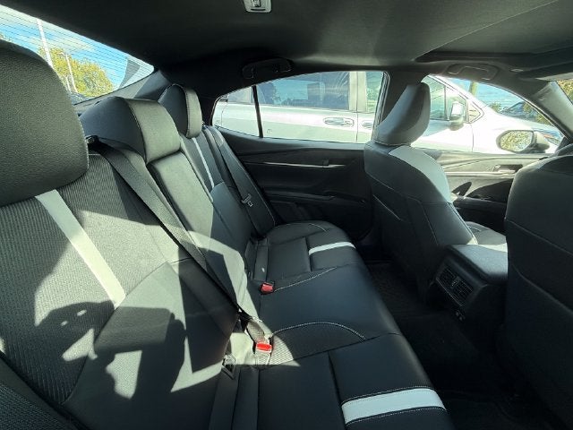 2025 Toyota AWD Camry SE