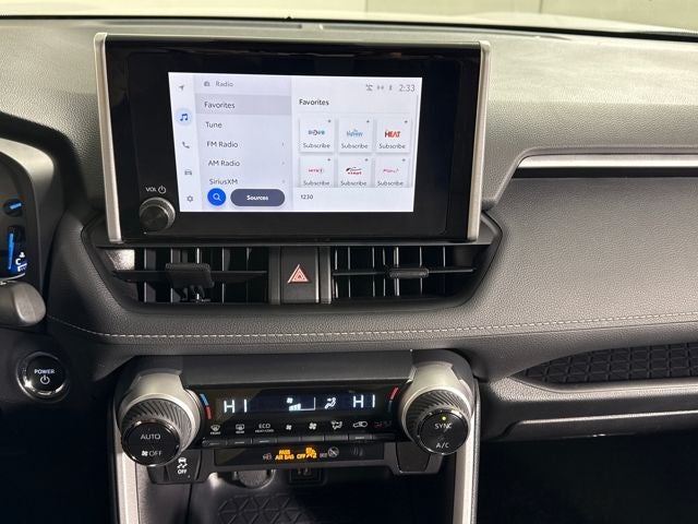 2025 Toyota RAV4 Hybrid XLE