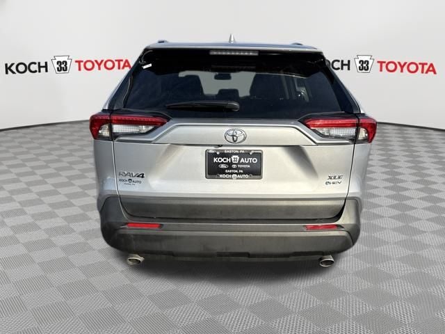 2025 Toyota RAV4 Hybrid XLE