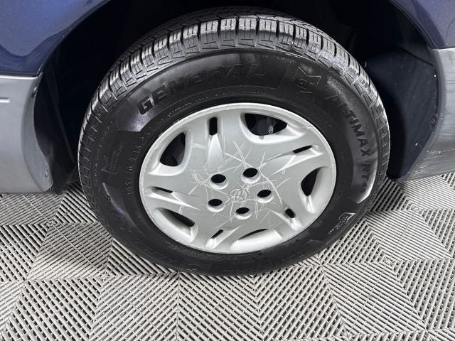 2002 Toyota Sienna LE