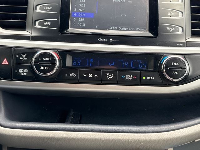 2015 Toyota Highlander LE Plus V6