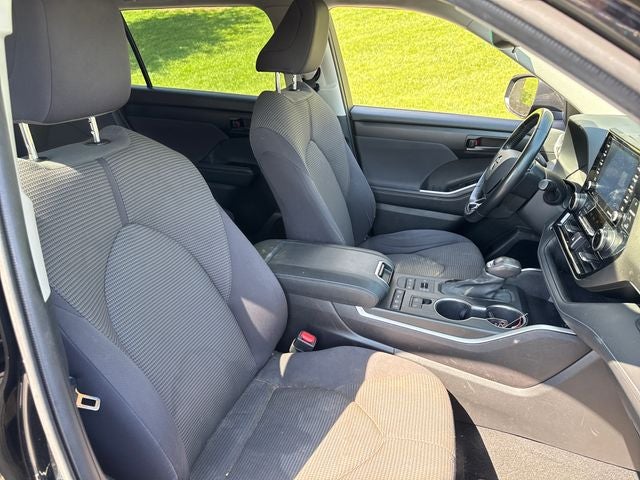2021 Toyota Highlander LE