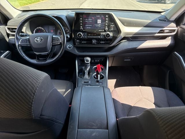 2021 Toyota Highlander LE