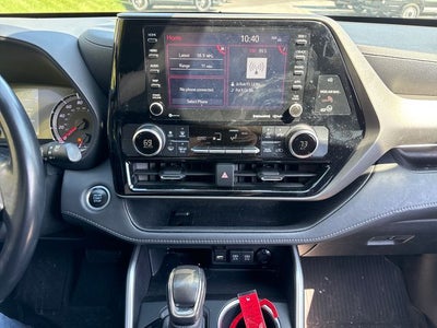 2021 Toyota Highlander LE